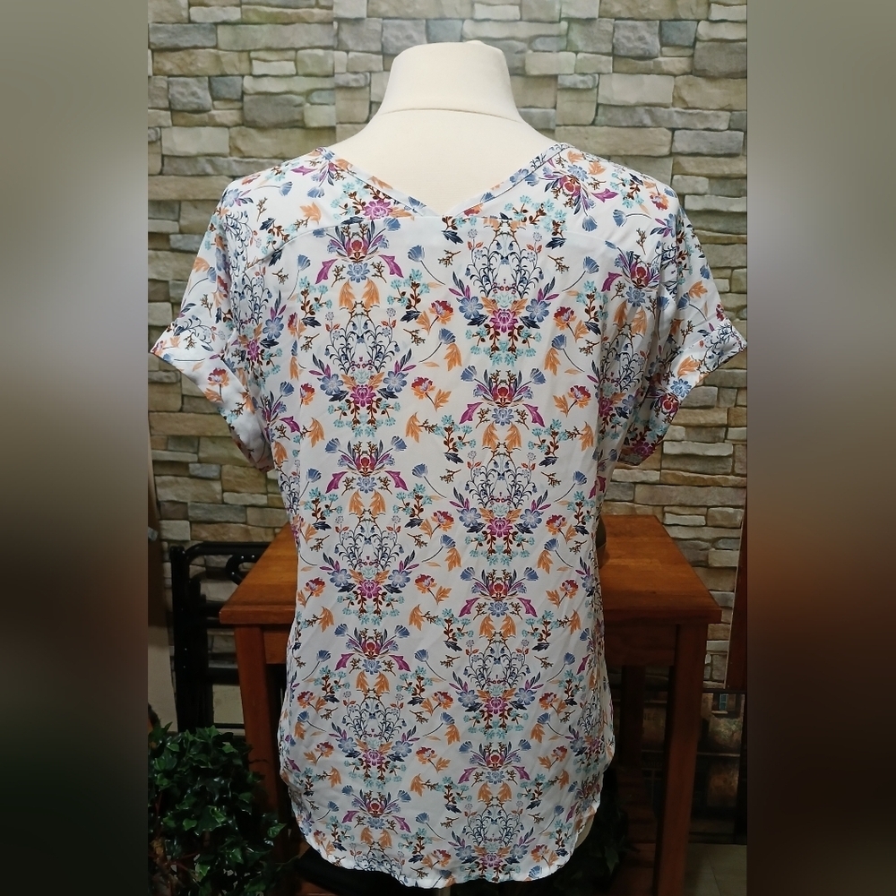 Pink Rose White Floral Relaxed Blouse Airy Fit Large - Picture 2 of 3